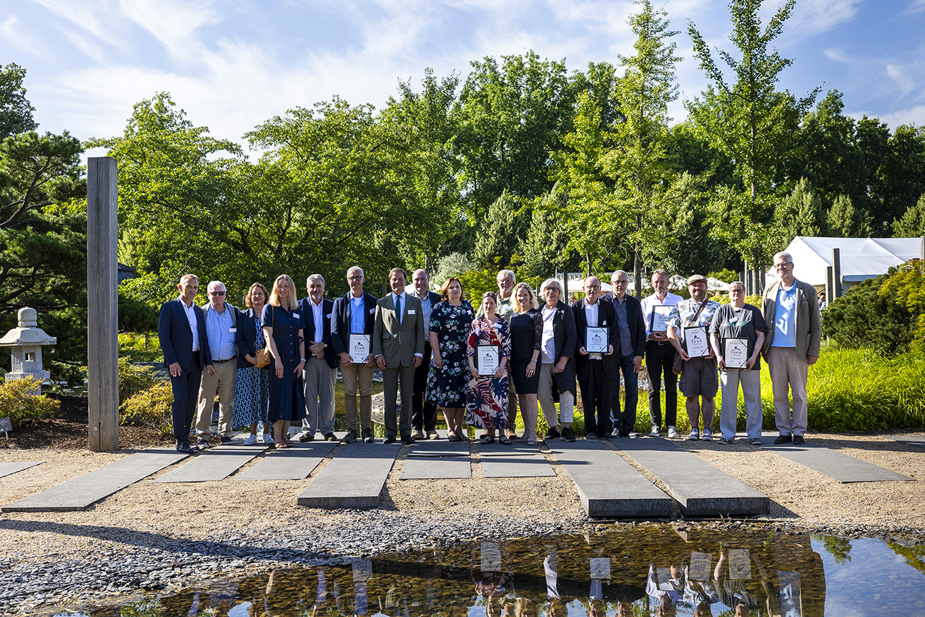 Gruppenfoto der Preisverleihung European Garden Award 2024 auf Schloss Dyck